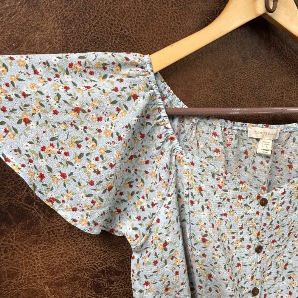 Monteau LA Large Light Blue Micro‎ Floral Smocked Waist Western Rodeo Blouse